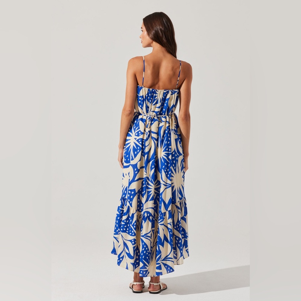 ASTR the Label Sarina Linen-Blend Maxi Dress in Blue Tropical pattern Size S NWT - Picture 4 of 6